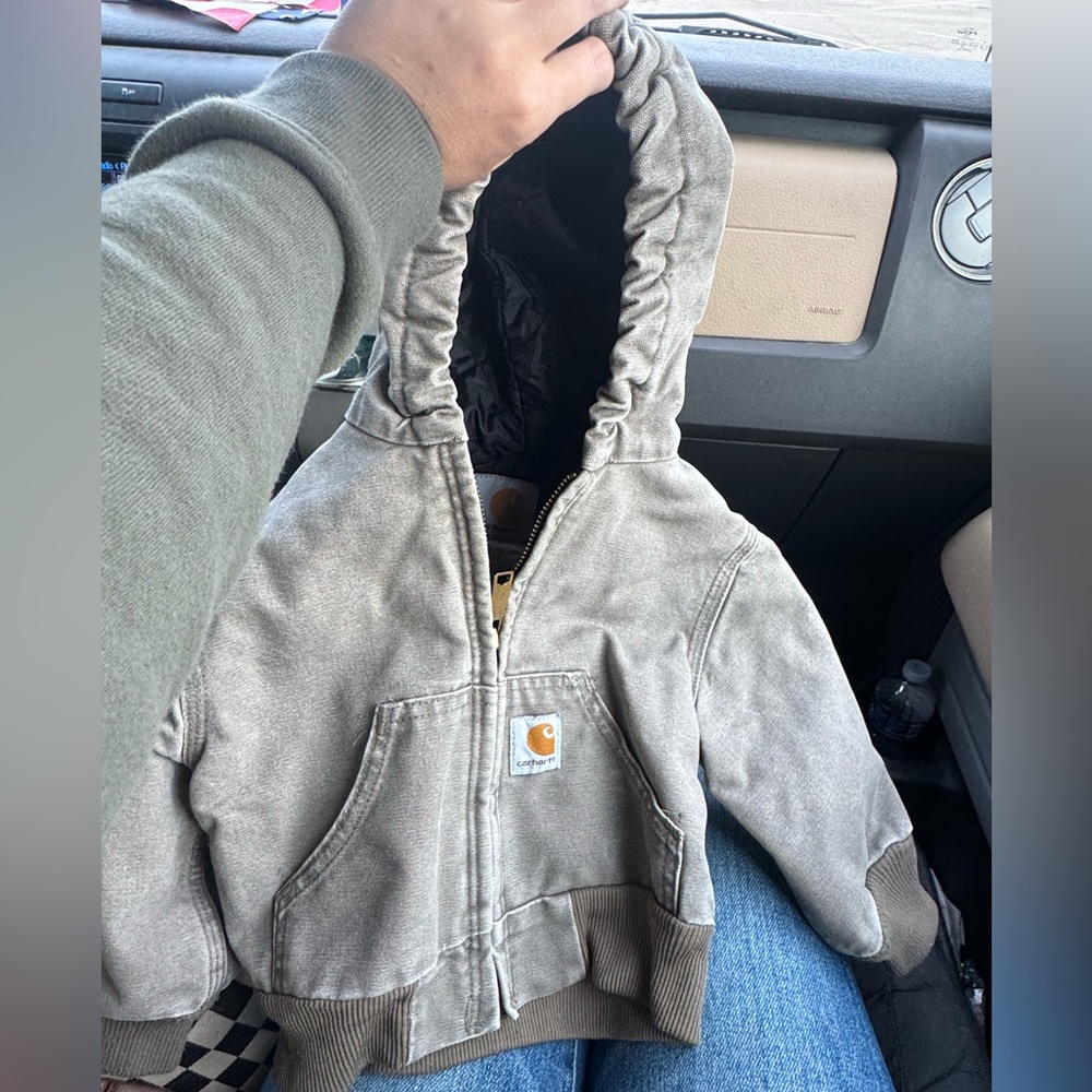 2t carhartt jacket